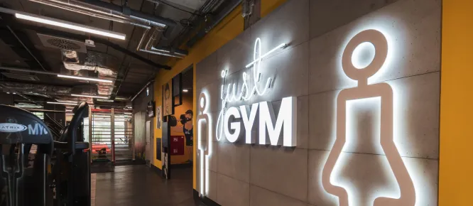 La iluminación de TRILUX aporta tecnología y diseño a Just GYM Fitness