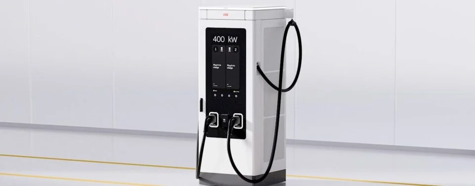ABB presenta el cargador eléctrico A400: revolución en carga EV