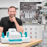 Rotulación eficiente con la innovadora impresora de inyección de tinta UV de PHOENIX CONTACT